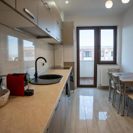 Barrique 30 - Breakfast Delivered & Minibar - Free Parking - Mall Area * ブラショフ