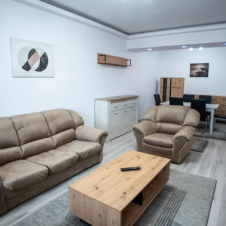 アパート Barrique 30 - Breakfast Delivered & Minibar - Free Parking - Mall Area ブラショフ